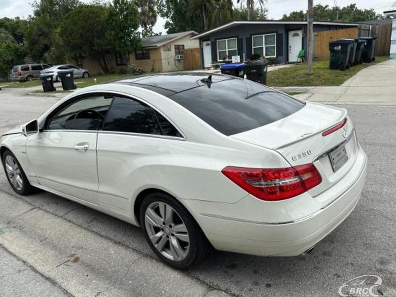 Mercedes-Benz E350 | 50