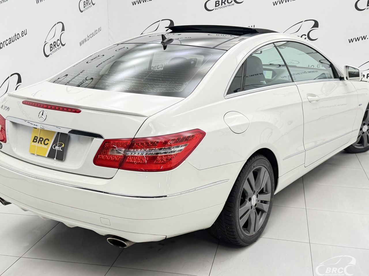 Mercedes-Benz E350 | 40