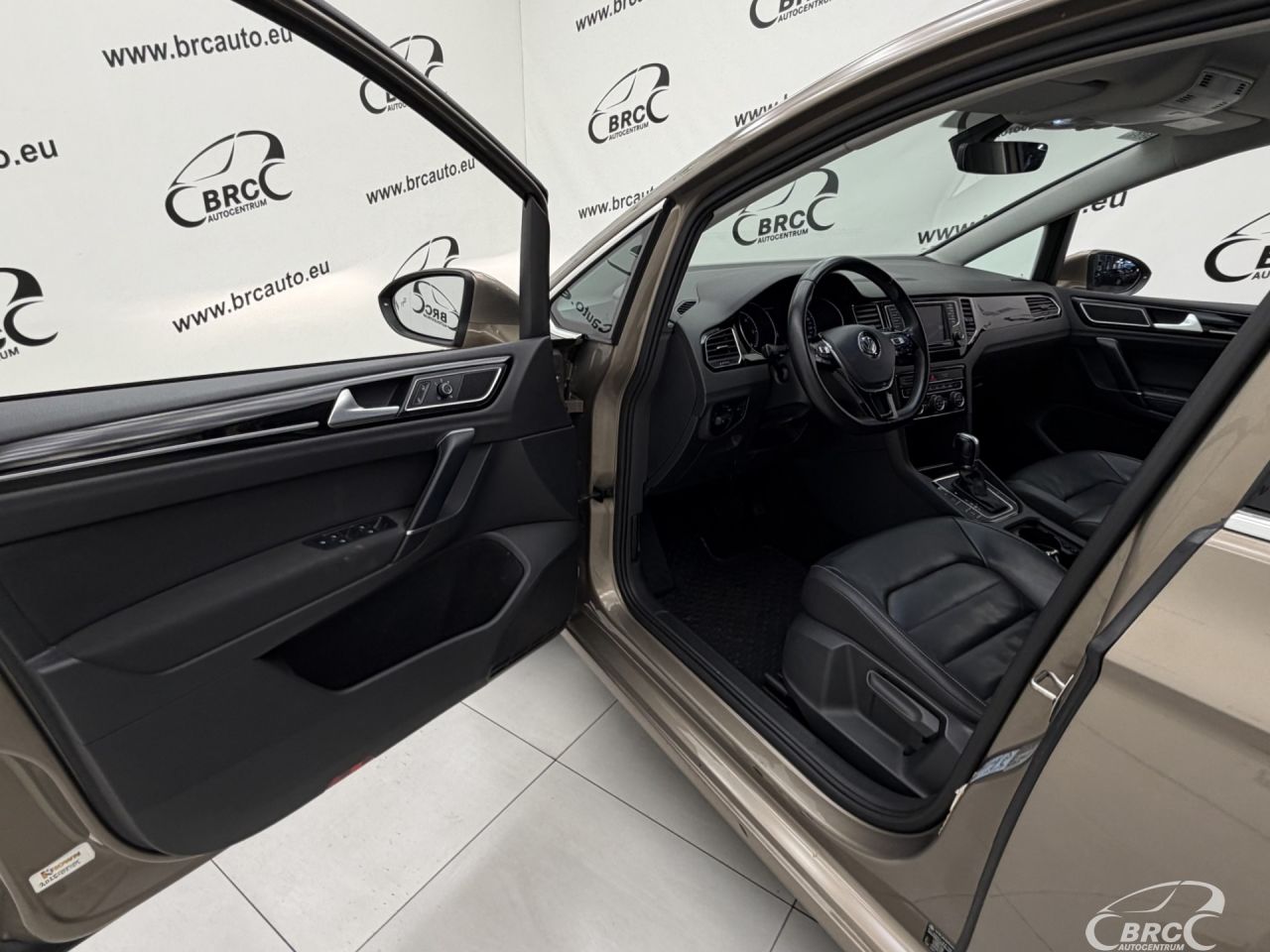 Volkswagen Golf | 18