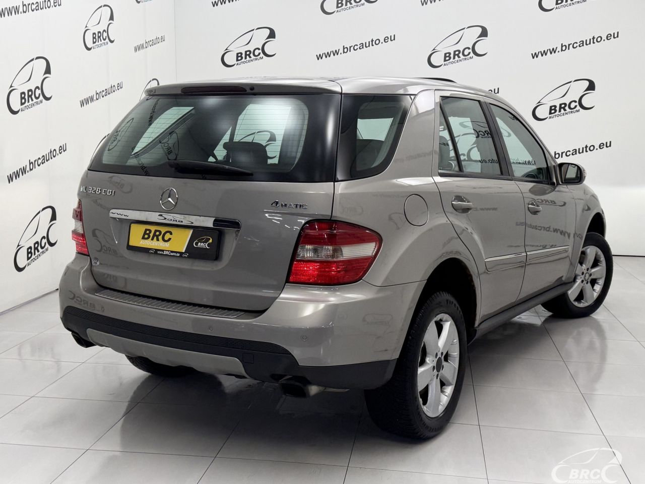 Mercedes-Benz ML320 | 40