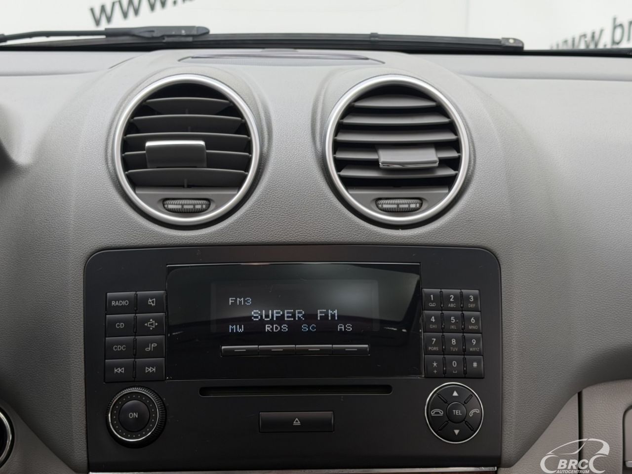 Mercedes-Benz ML320 | 15