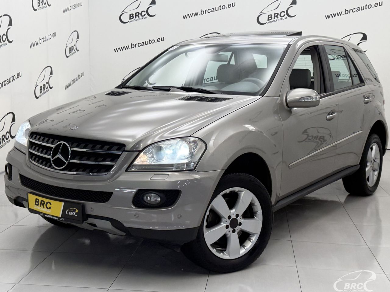 Mercedes-Benz ML320 | 39