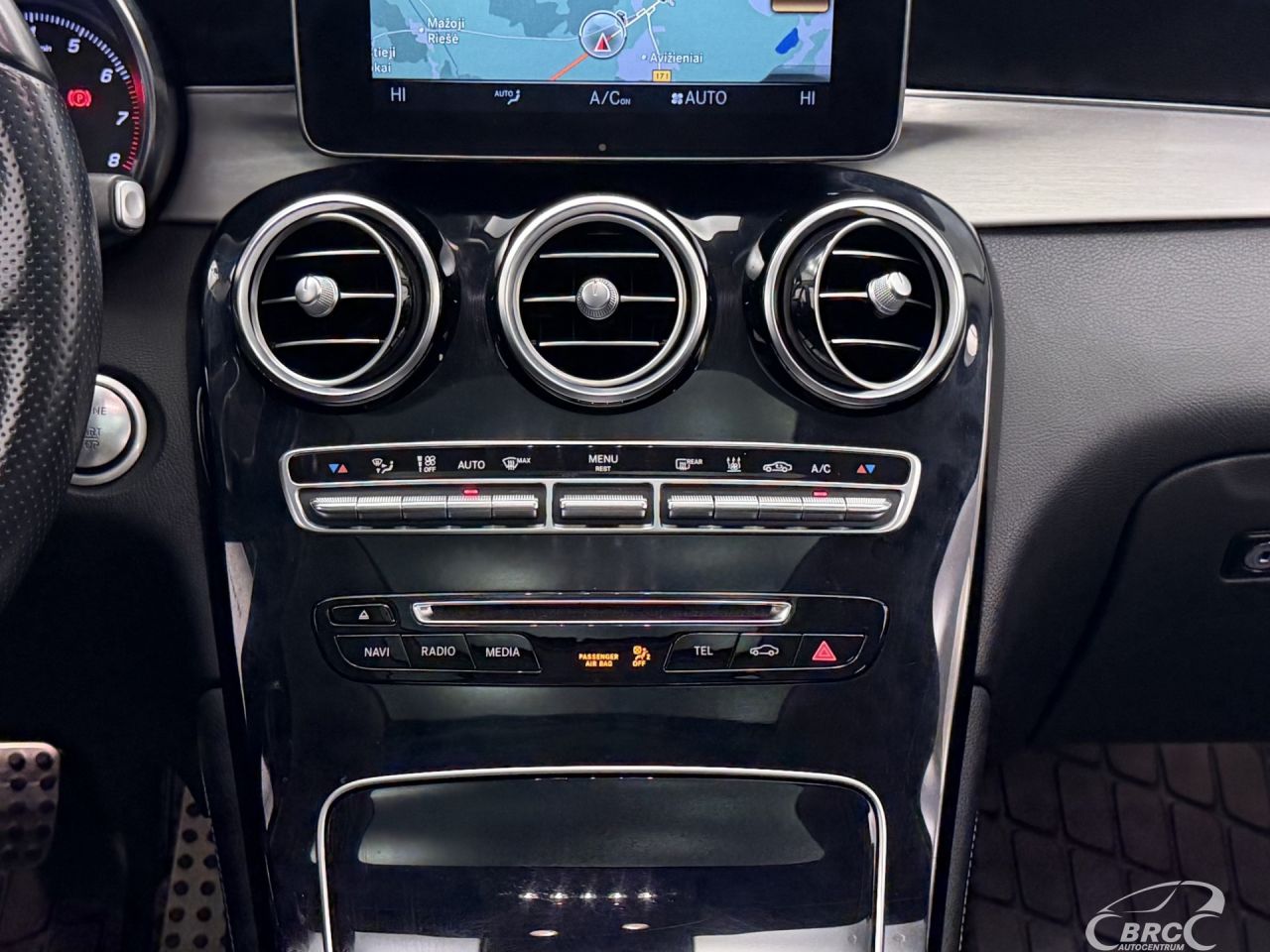 Mercedes-Benz GLC350 | 16