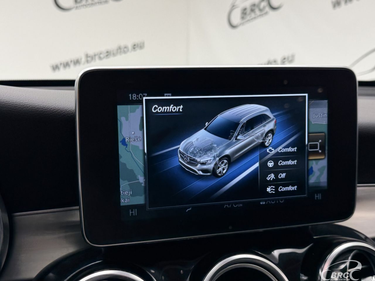 Mercedes-Benz GLC350 | 36