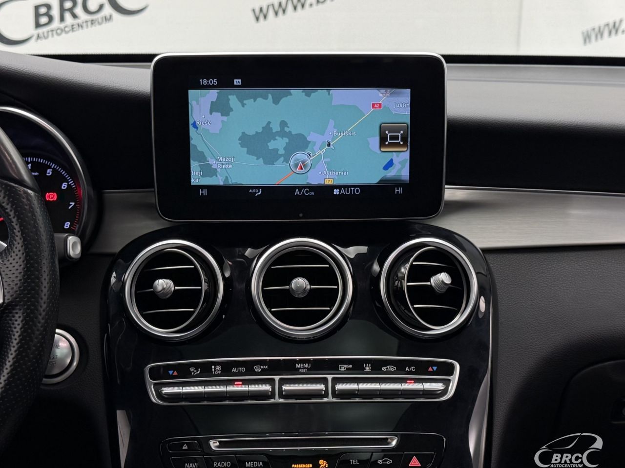 Mercedes-Benz GLC350 | 15