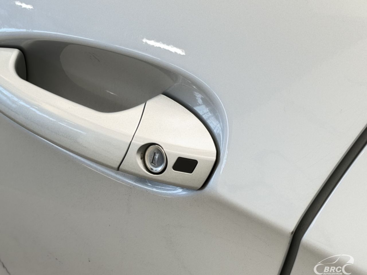 Mercedes-Benz E220 | 44