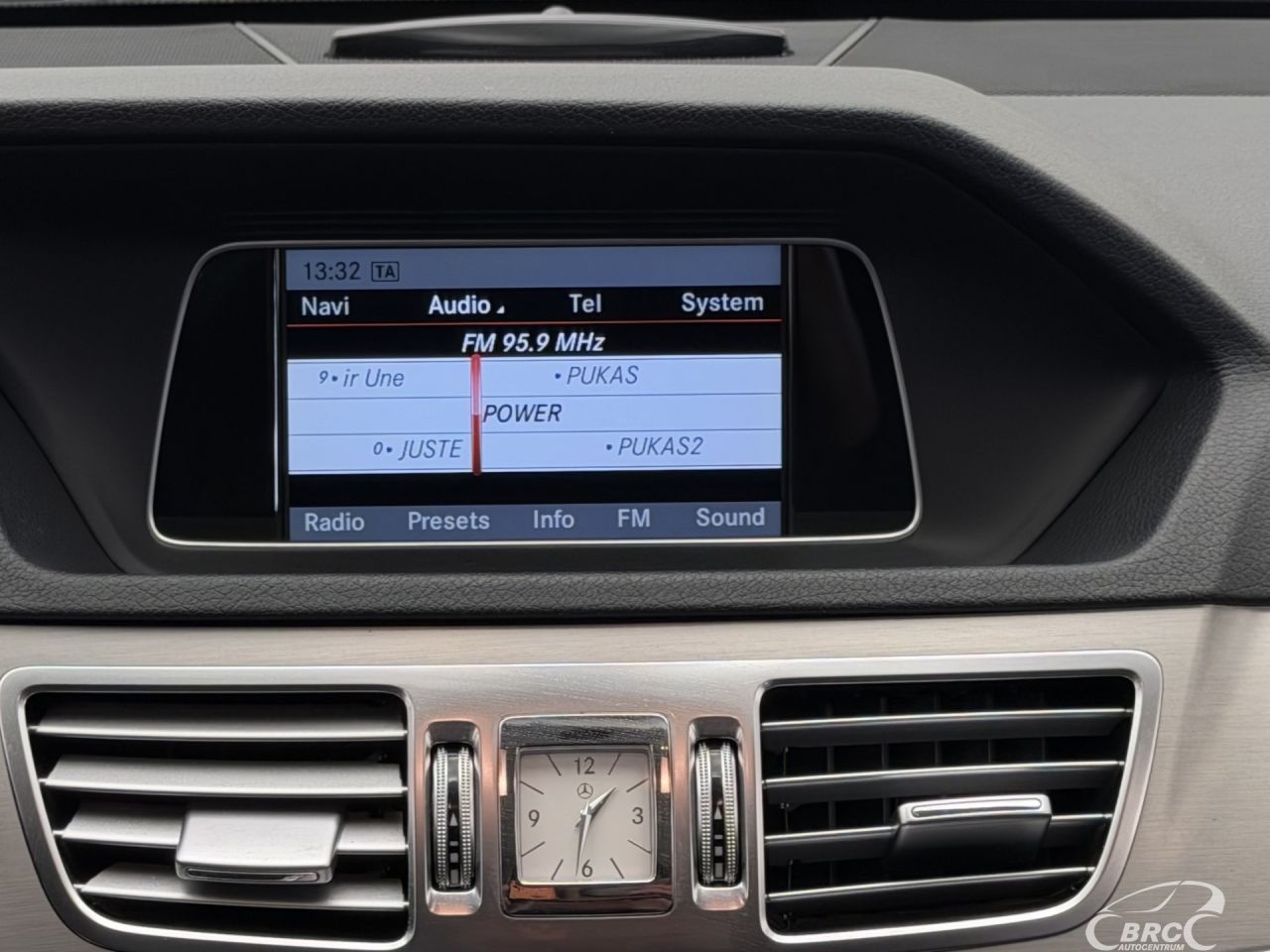 Mercedes-Benz E220 | 14