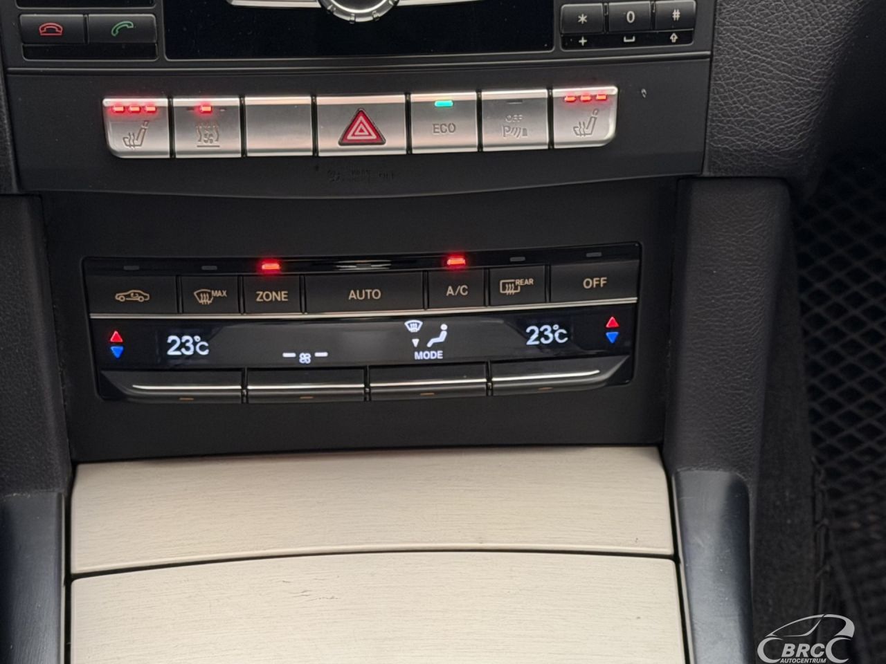 Mercedes-Benz E220 | 16