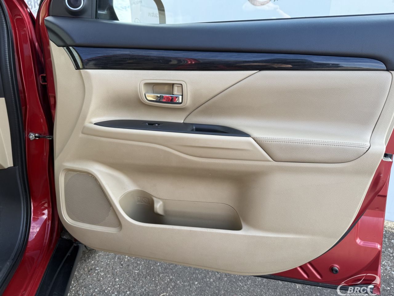 Mitsubishi Outlander | 6