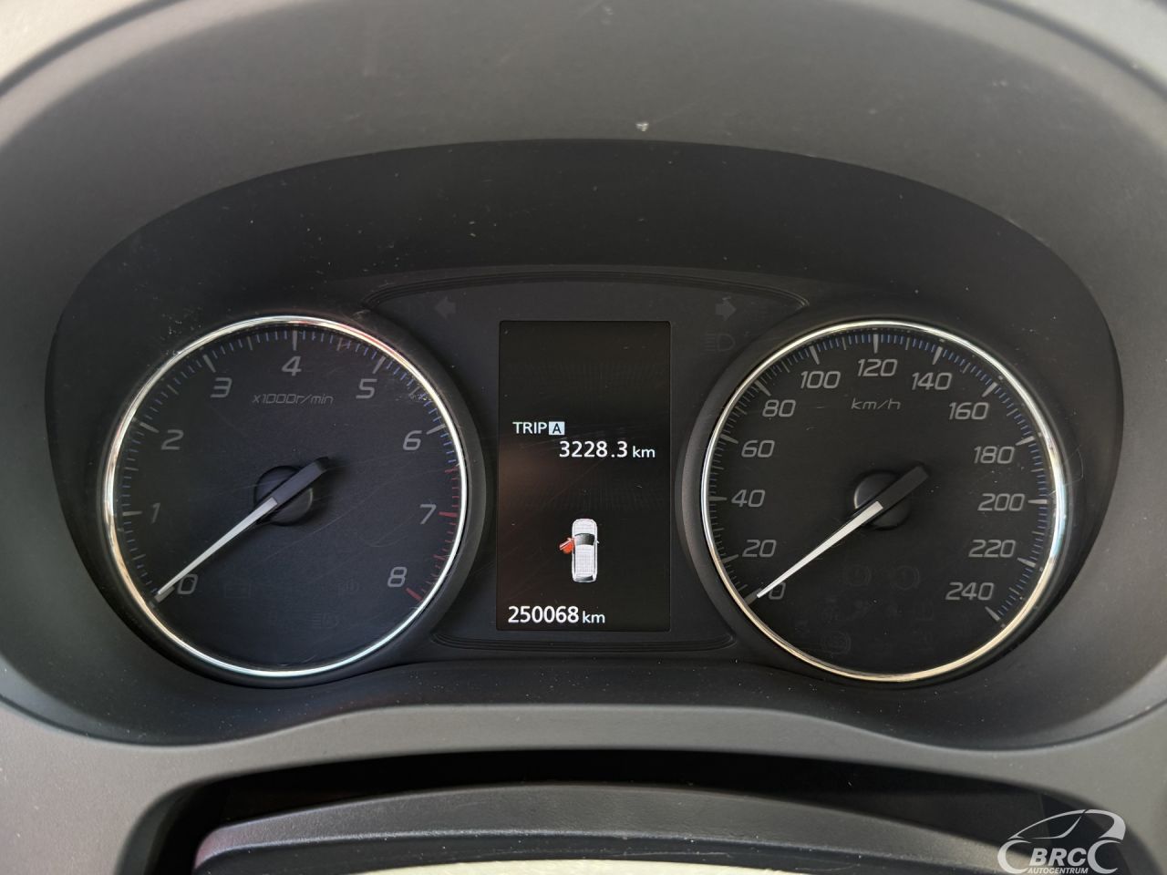 Mitsubishi Outlander | 23