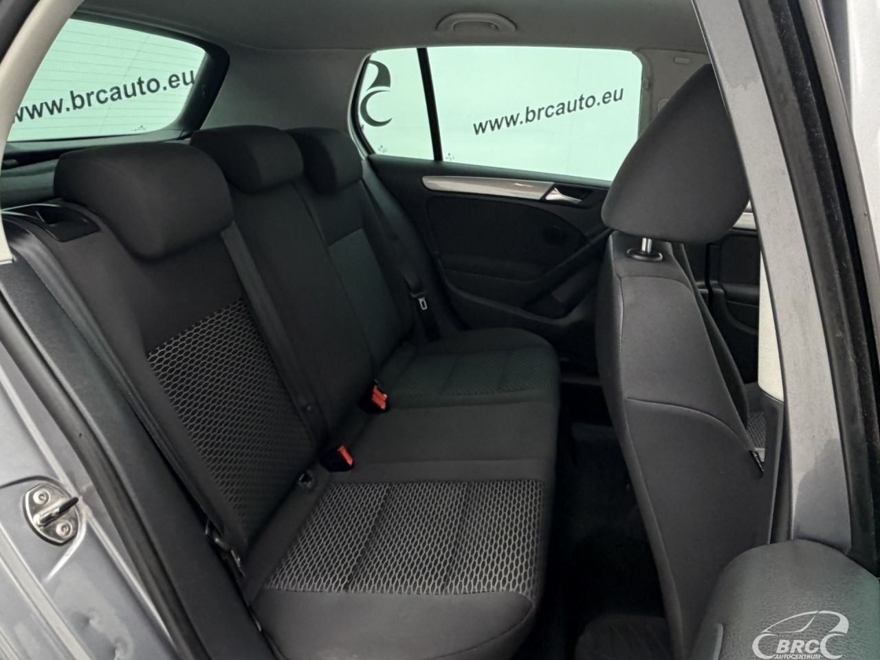 Volkswagen Golf | 10