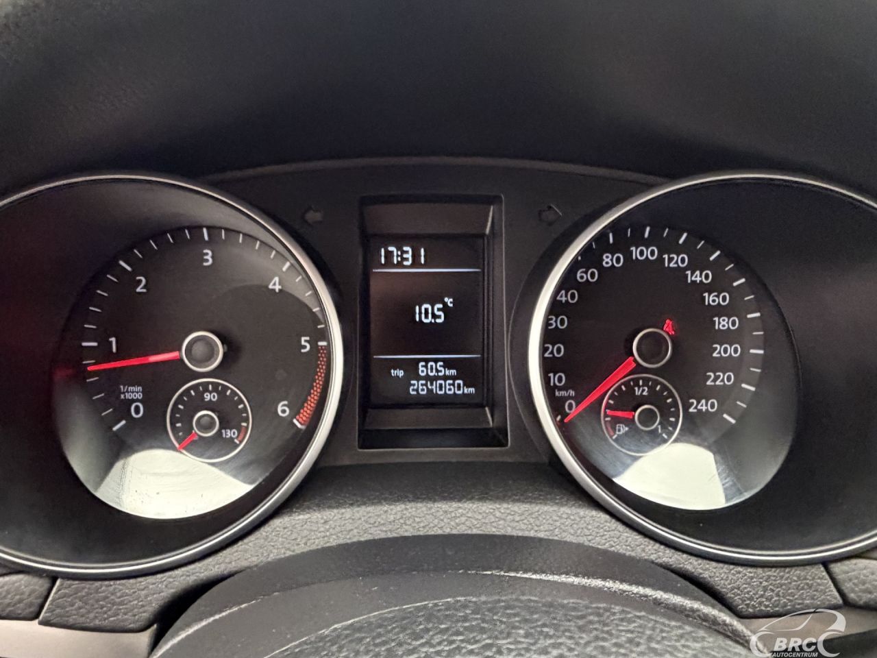 Volkswagen Golf | 28