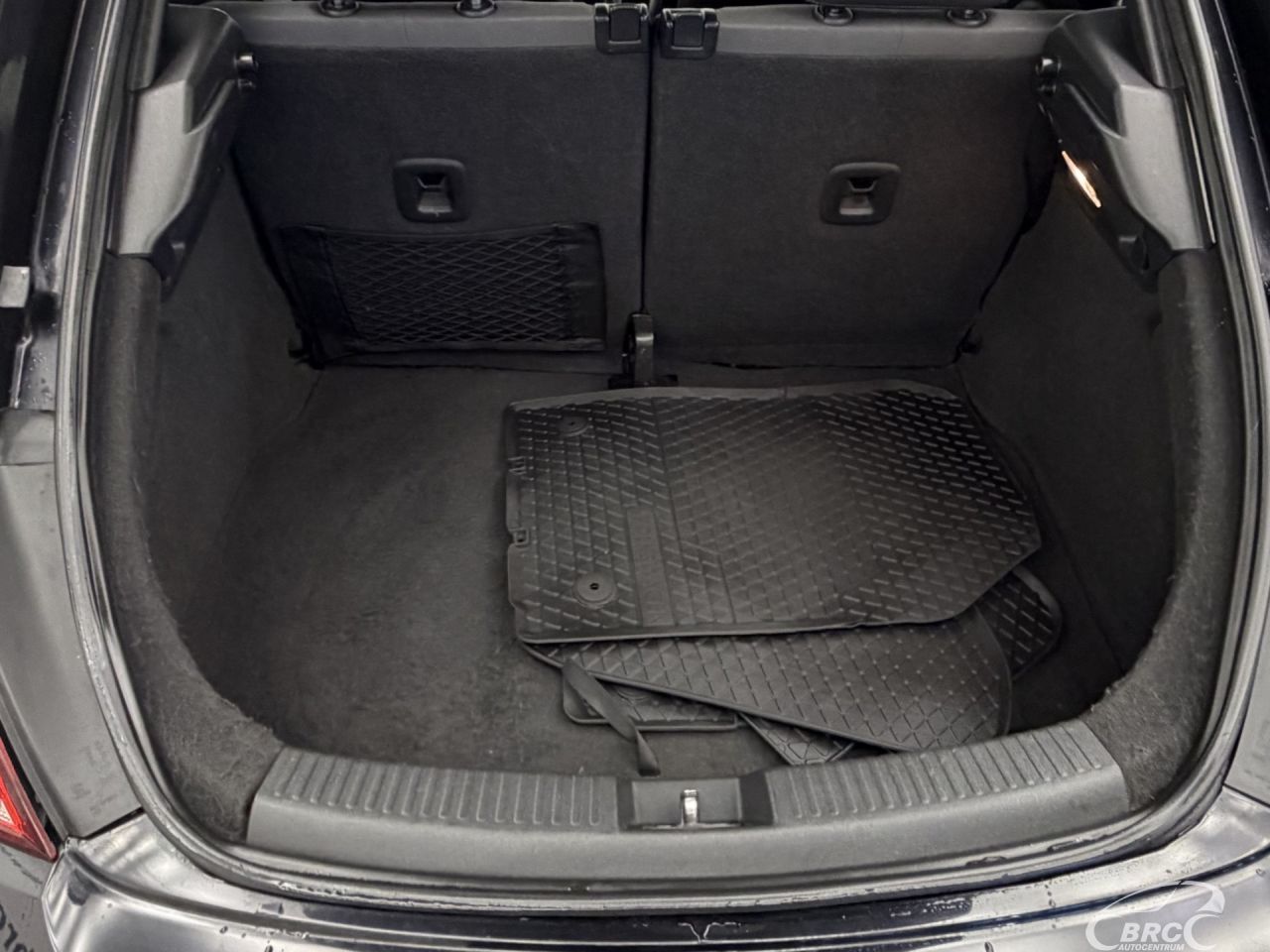 Volkswagen Beetle | 33