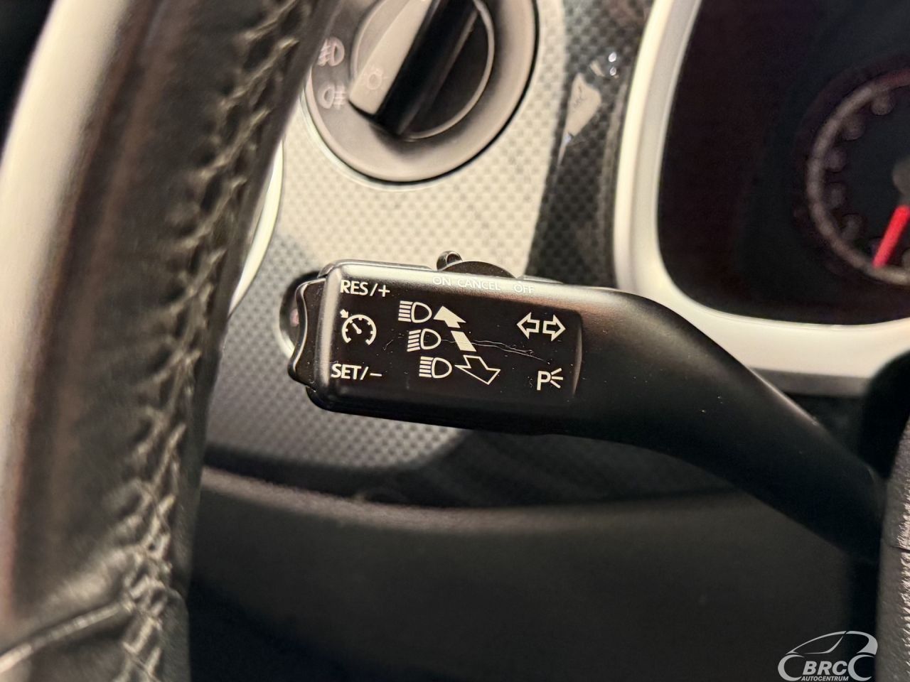 Volkswagen Beetle | 34