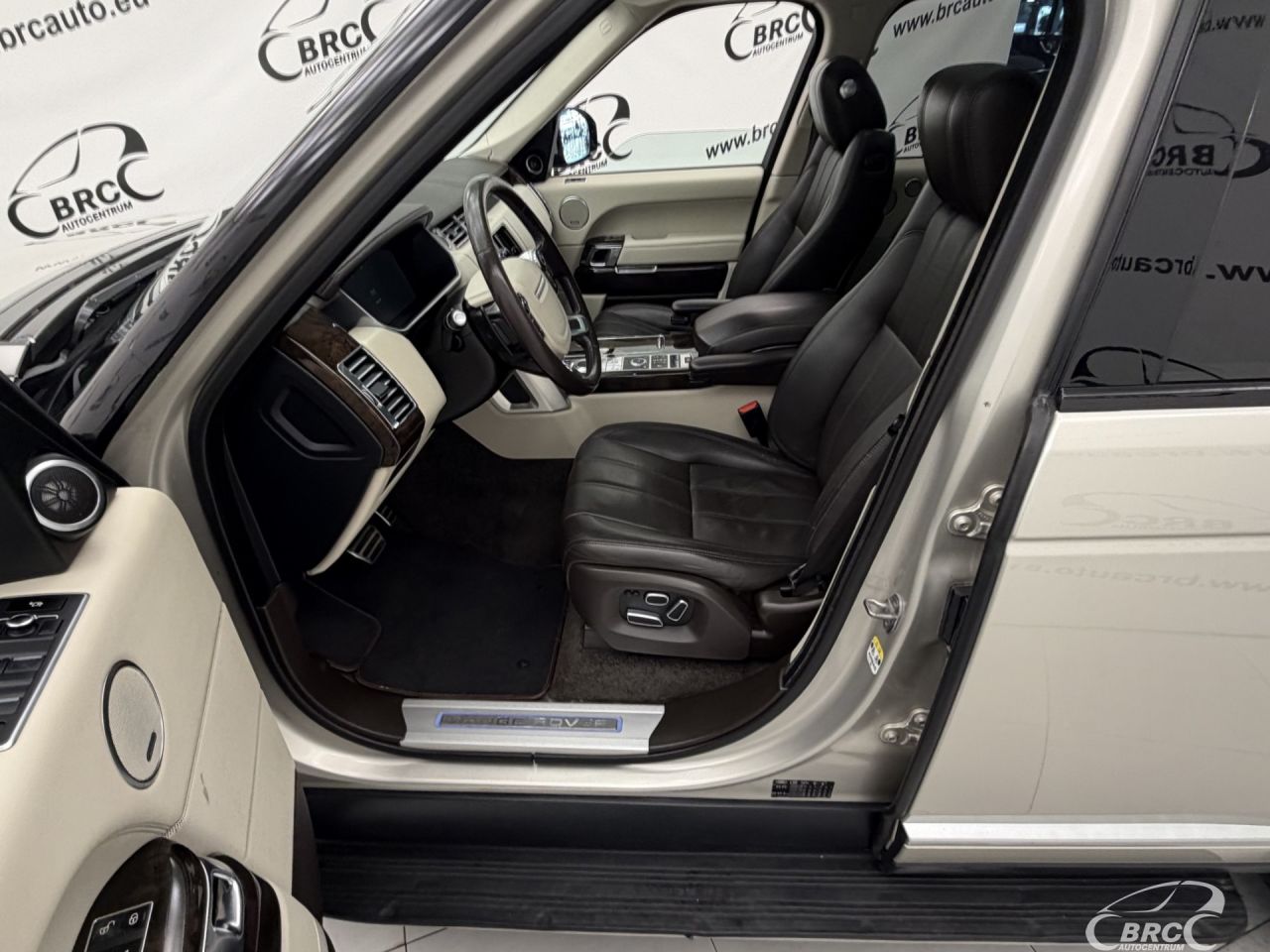 Land Rover Range Rover | 24