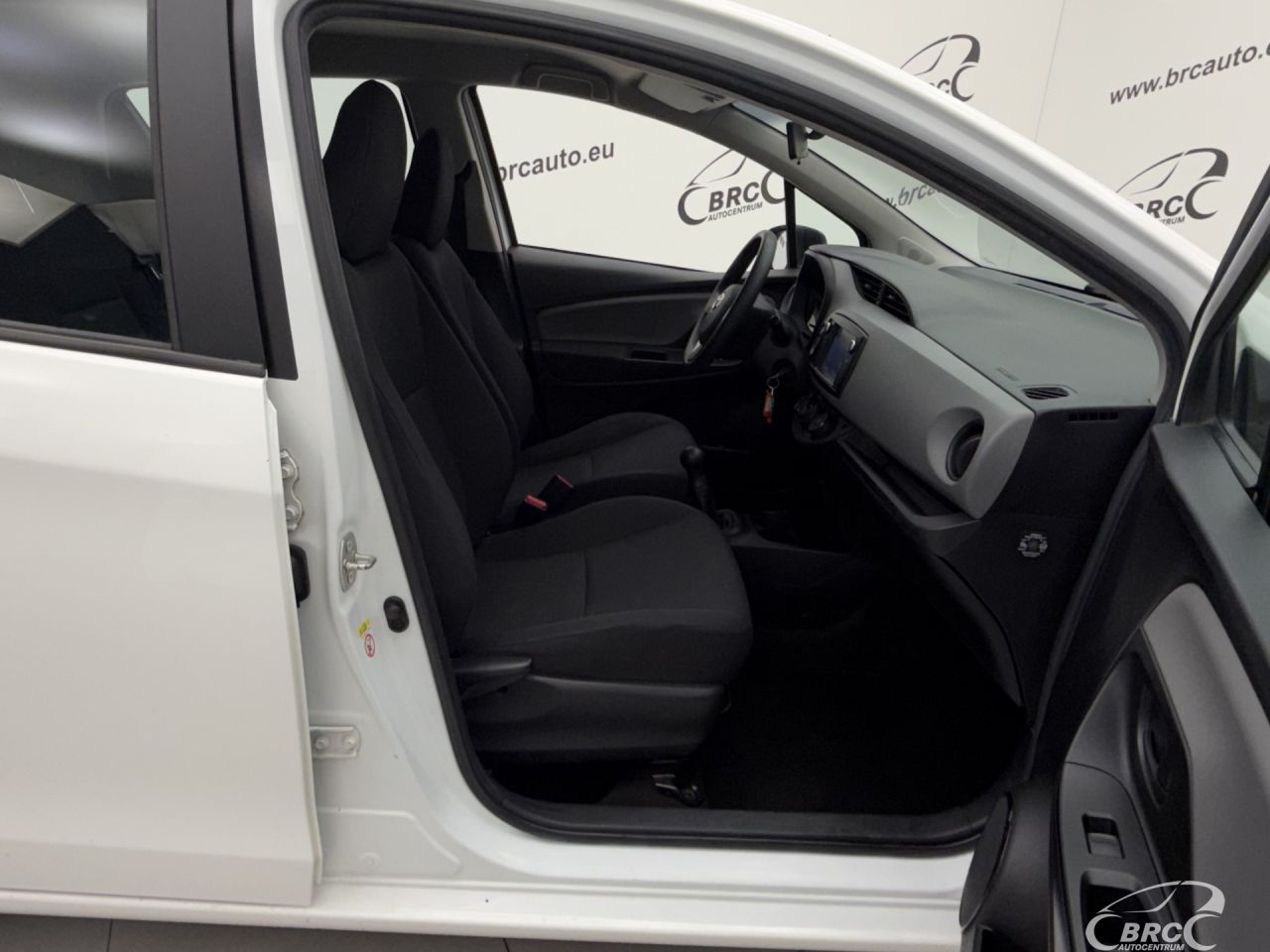 Toyota Yaris | 3