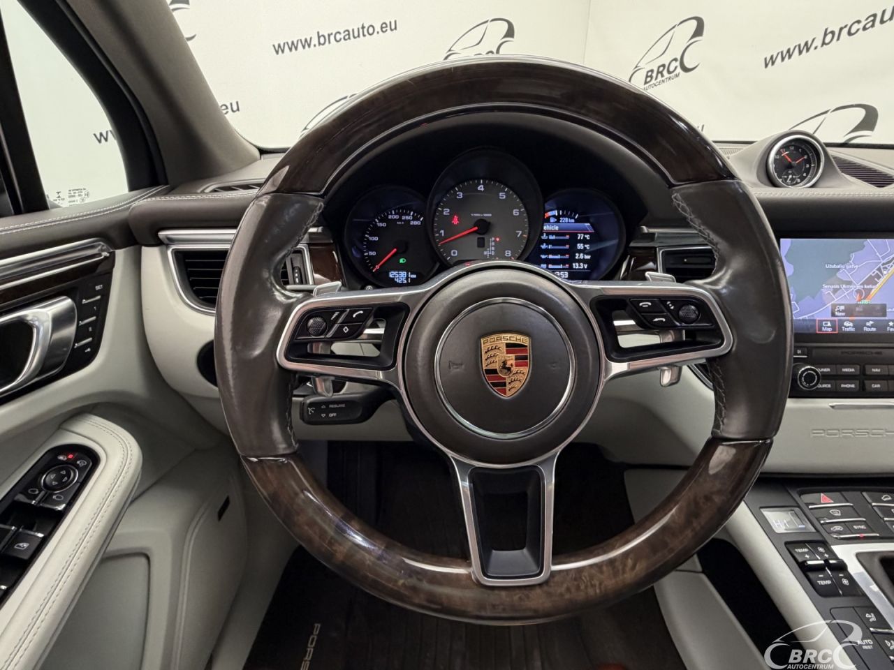 Porsche Macan | 29