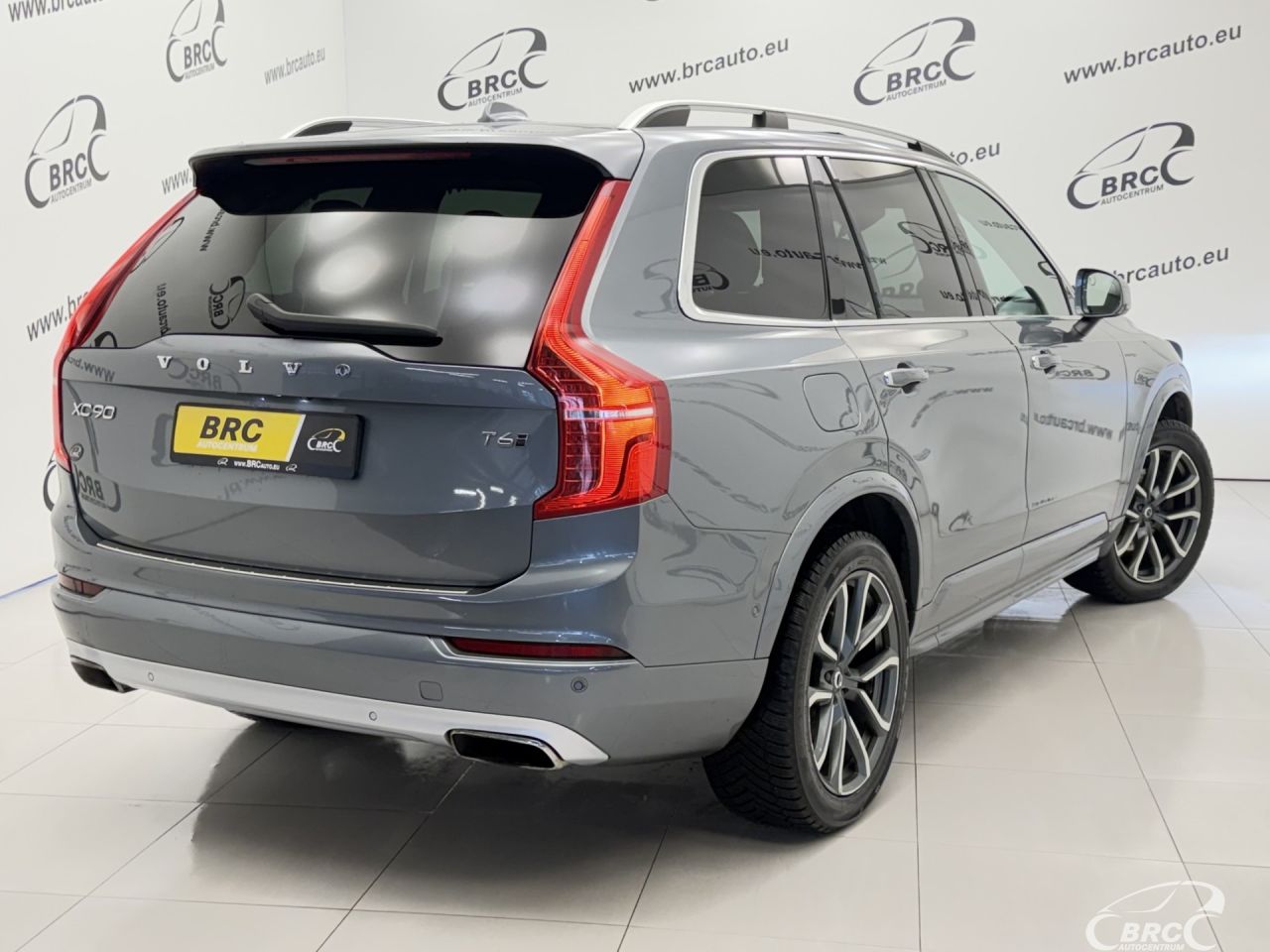 Volvo XC90 | 45