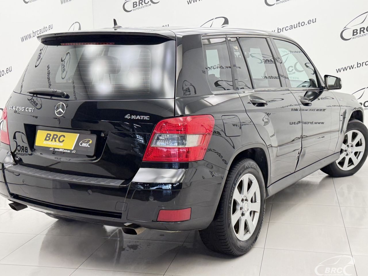 Mercedes-Benz GLK250 | 39
