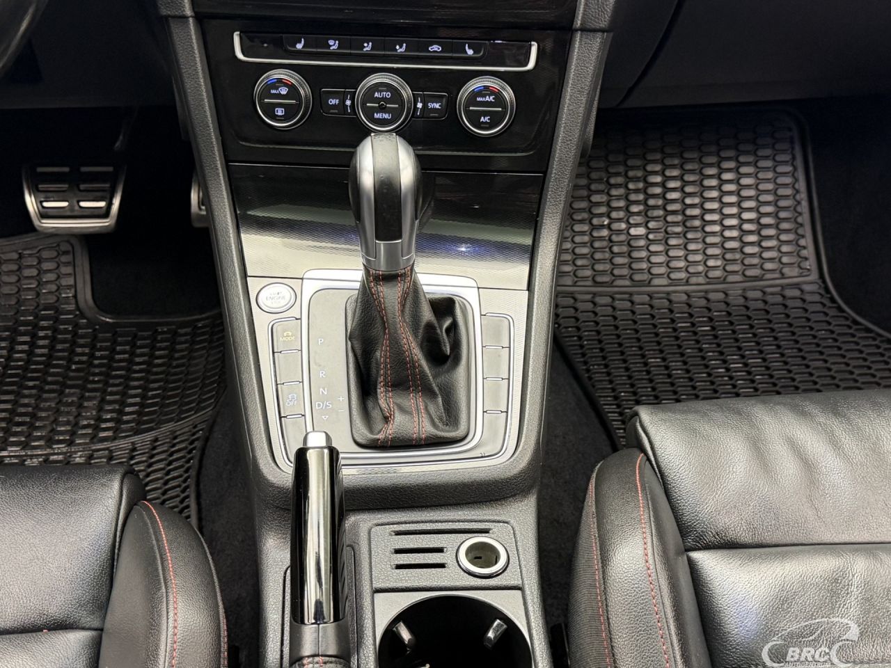 Volkswagen Golf | 29