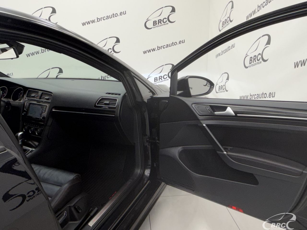 Volkswagen Golf | 12