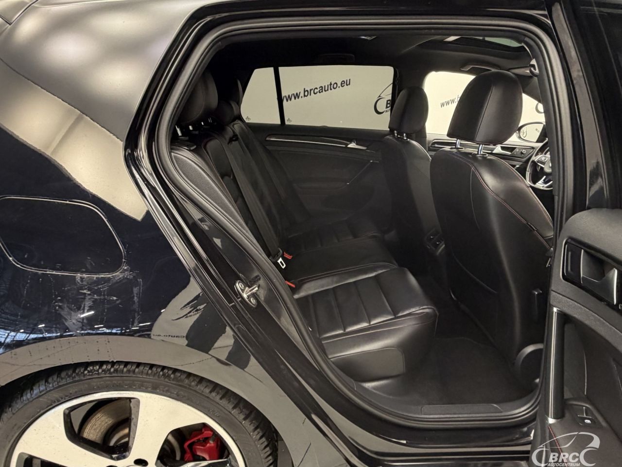 Volkswagen Golf | 17