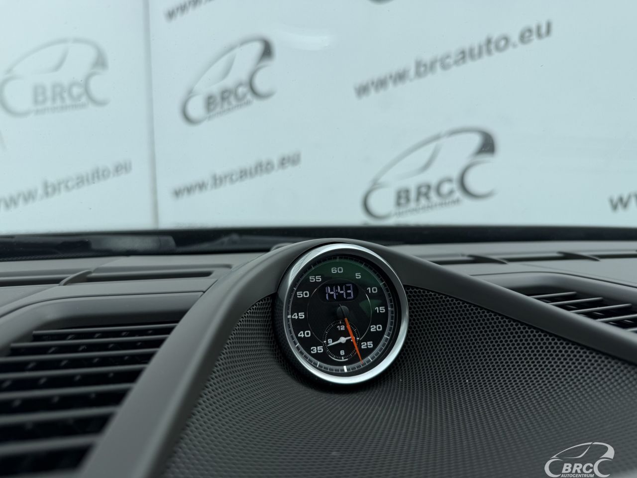 Porsche Panamera | 34