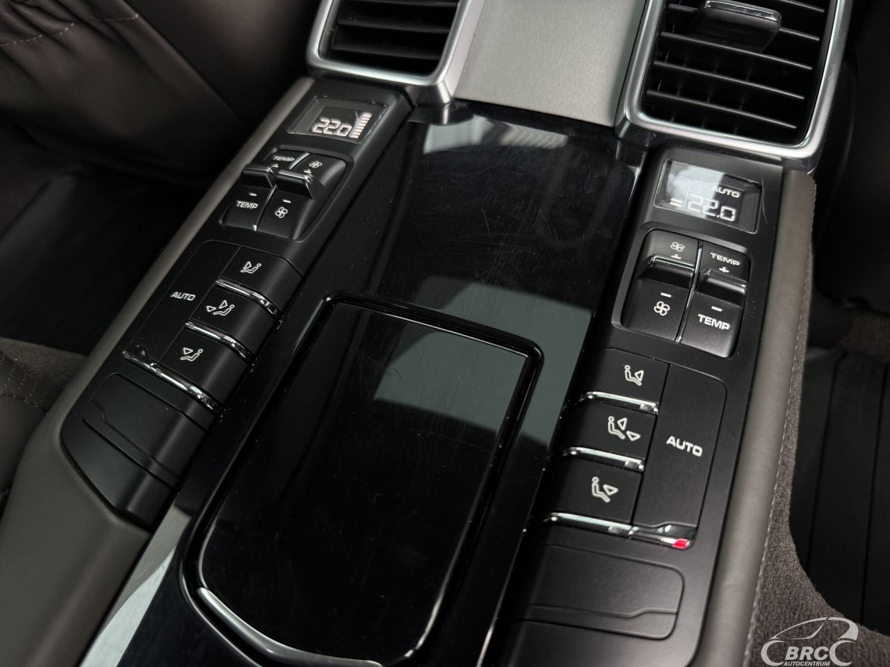 Porsche Panamera | 26