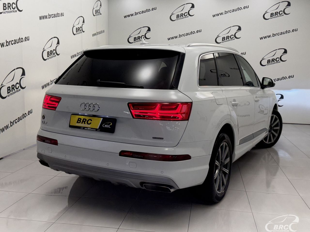 Audi Q7 | 53