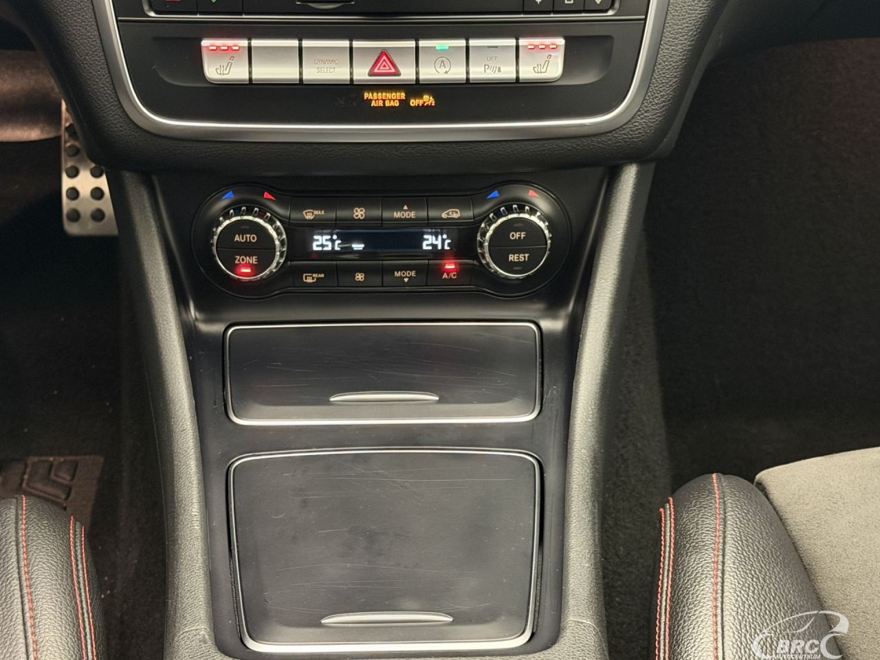 Mercedes-Benz CLA220 | 16