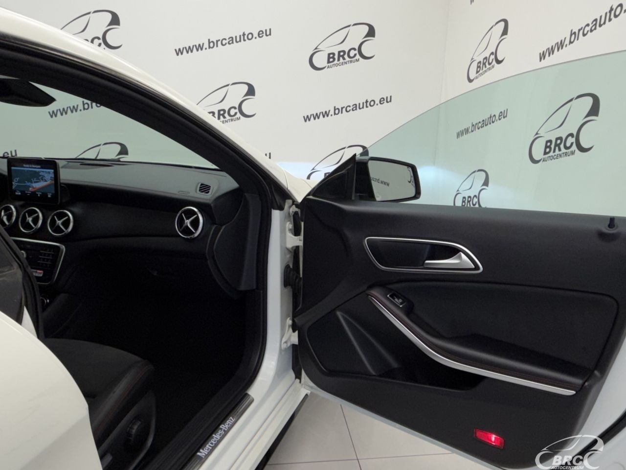Mercedes-Benz CLA220 | 7