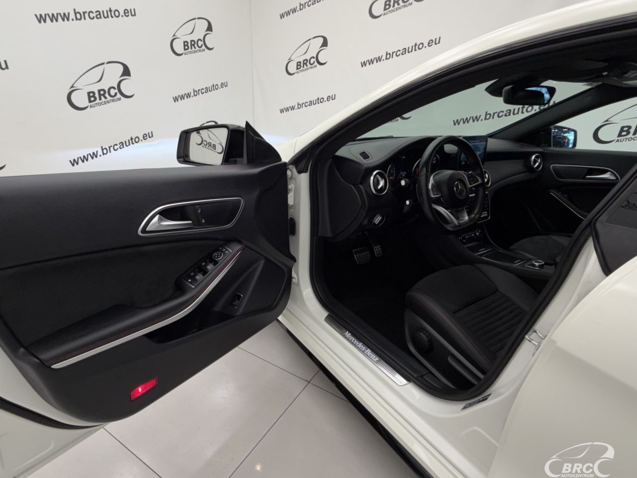 Mercedes-Benz CLA220 | 17