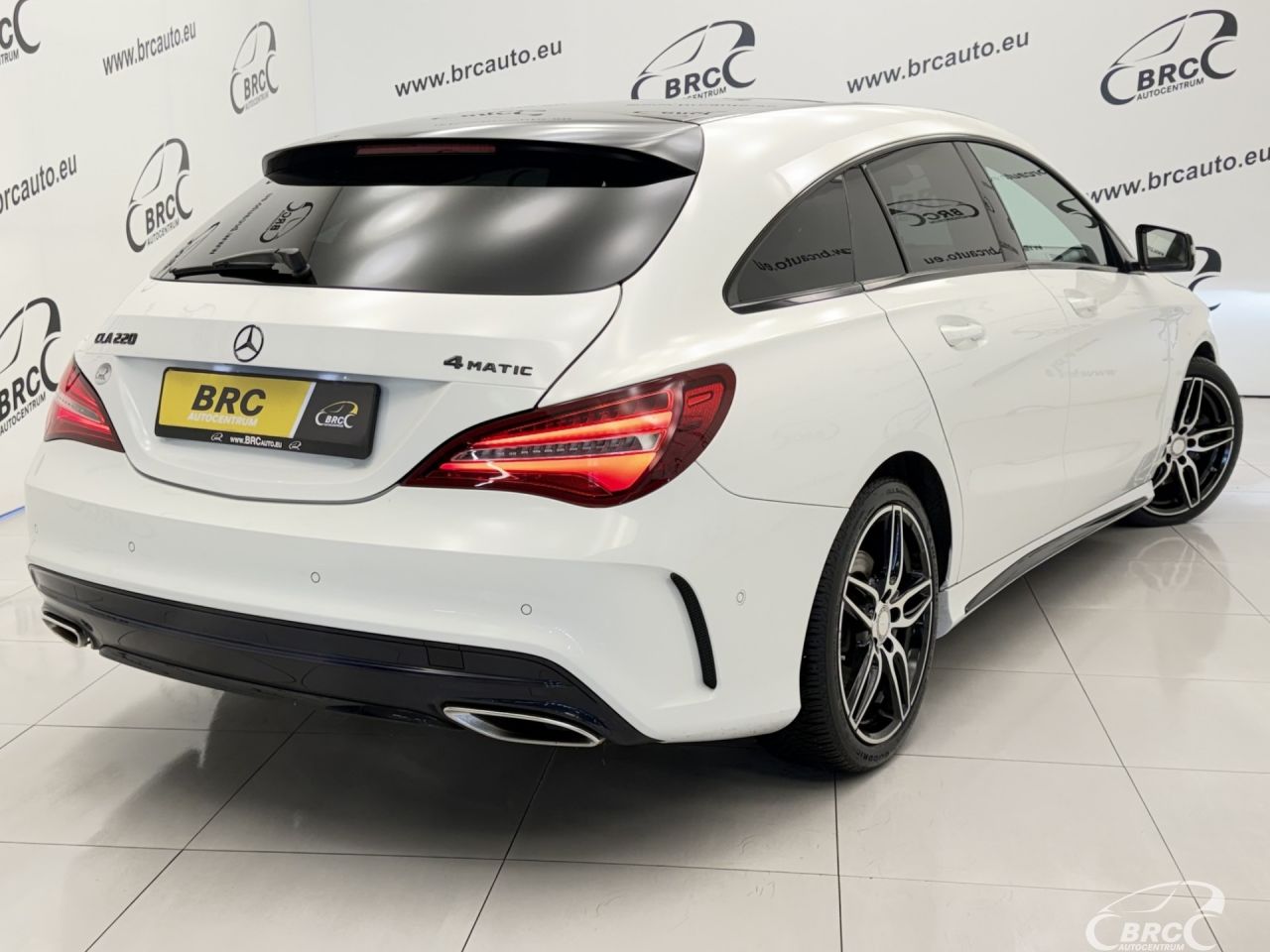 Mercedes-Benz CLA220 | 44