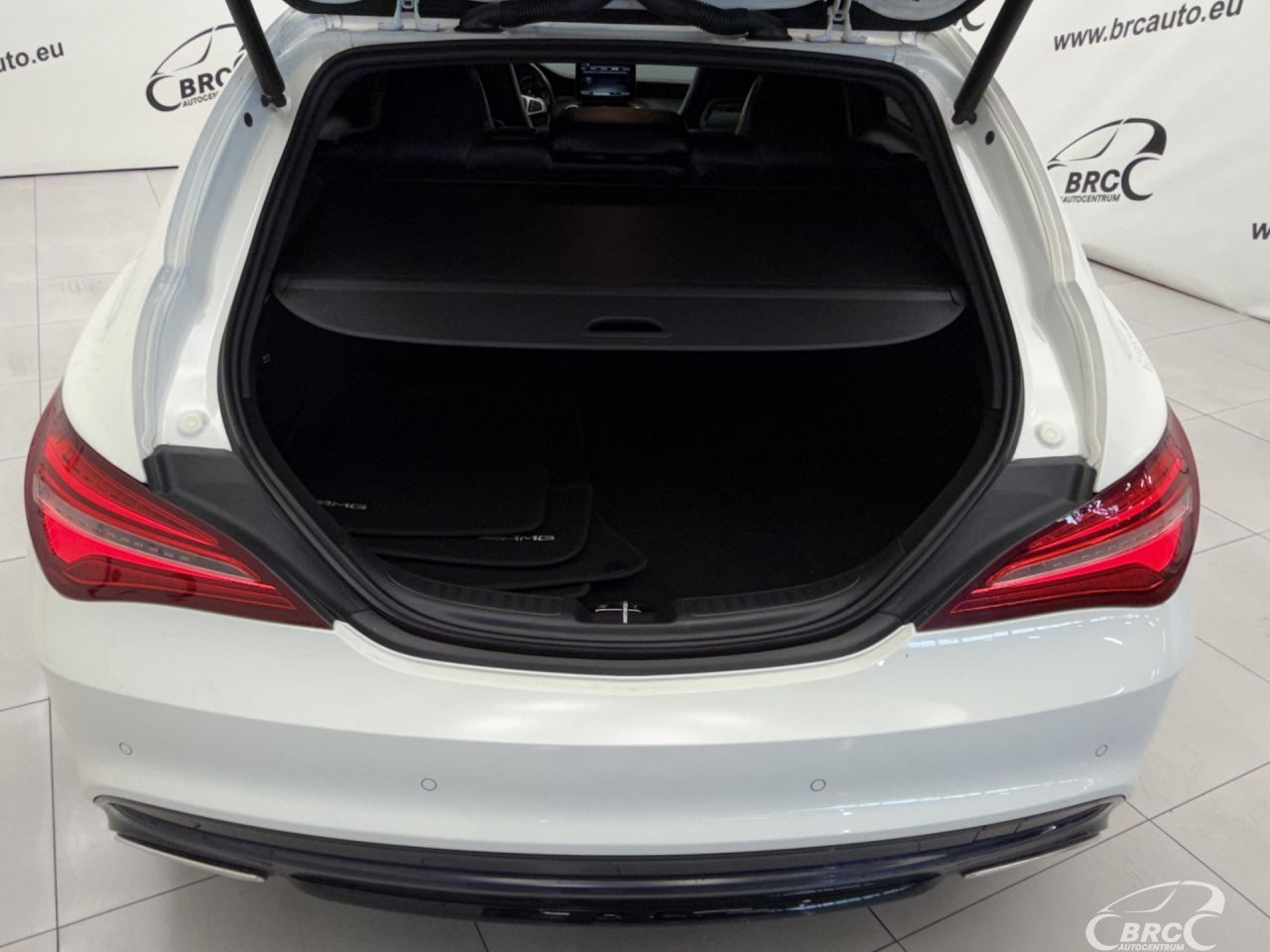 Mercedes-Benz CLA220 | 41