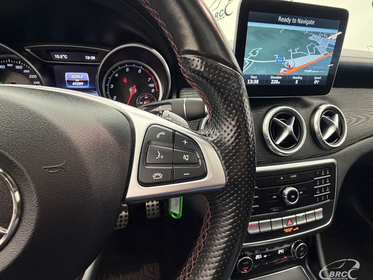 Mercedes-Benz CLA220 | 27