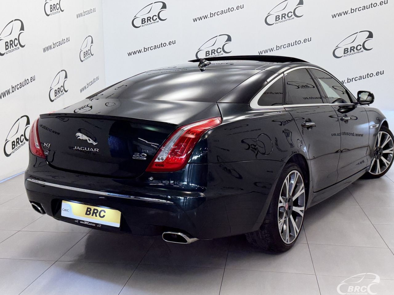 Jaguar XJ | 48