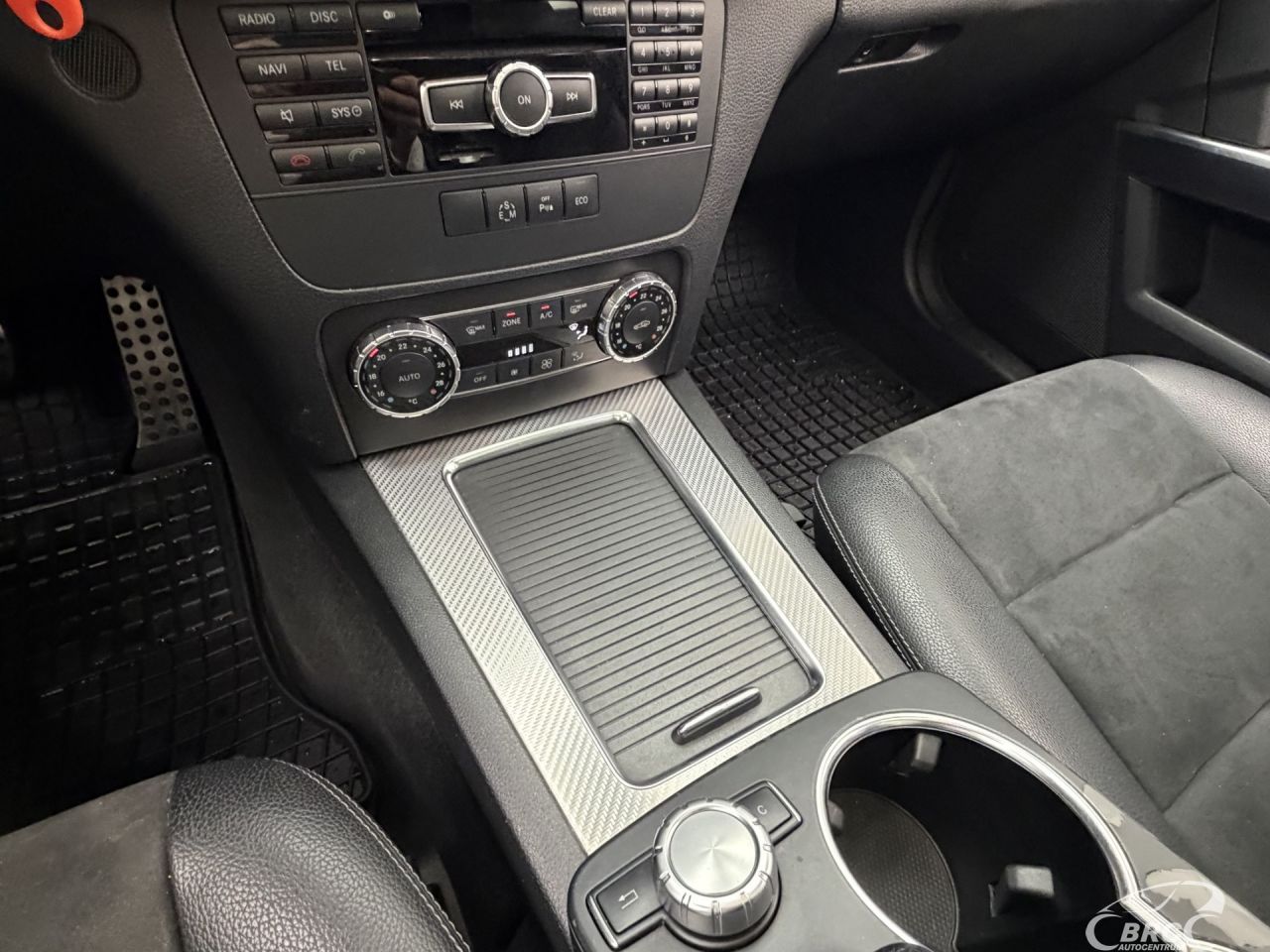 Mercedes-Benz GLK220 | 24