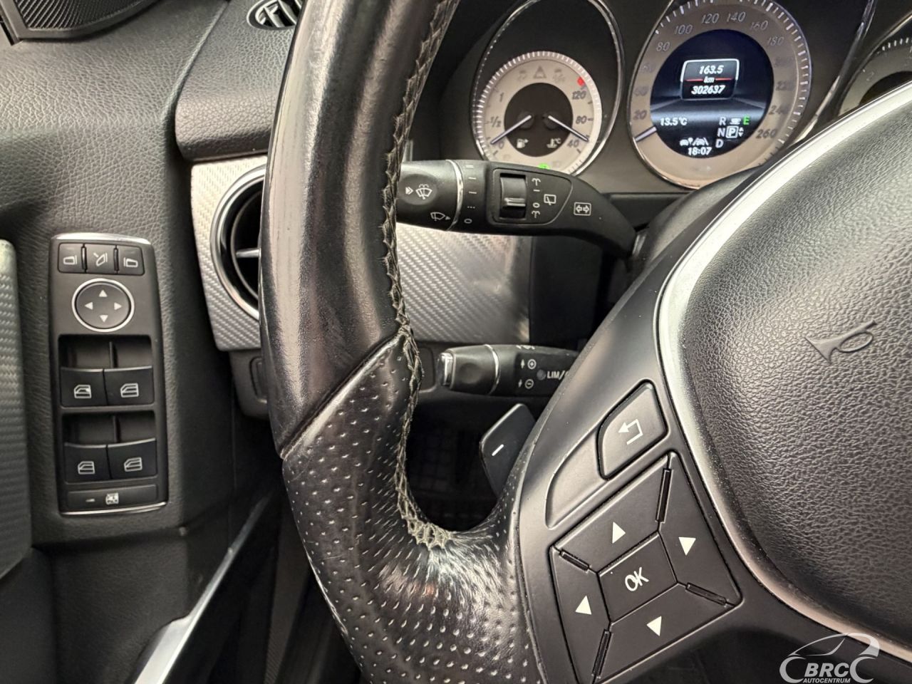 Mercedes-Benz GLK220 | 30