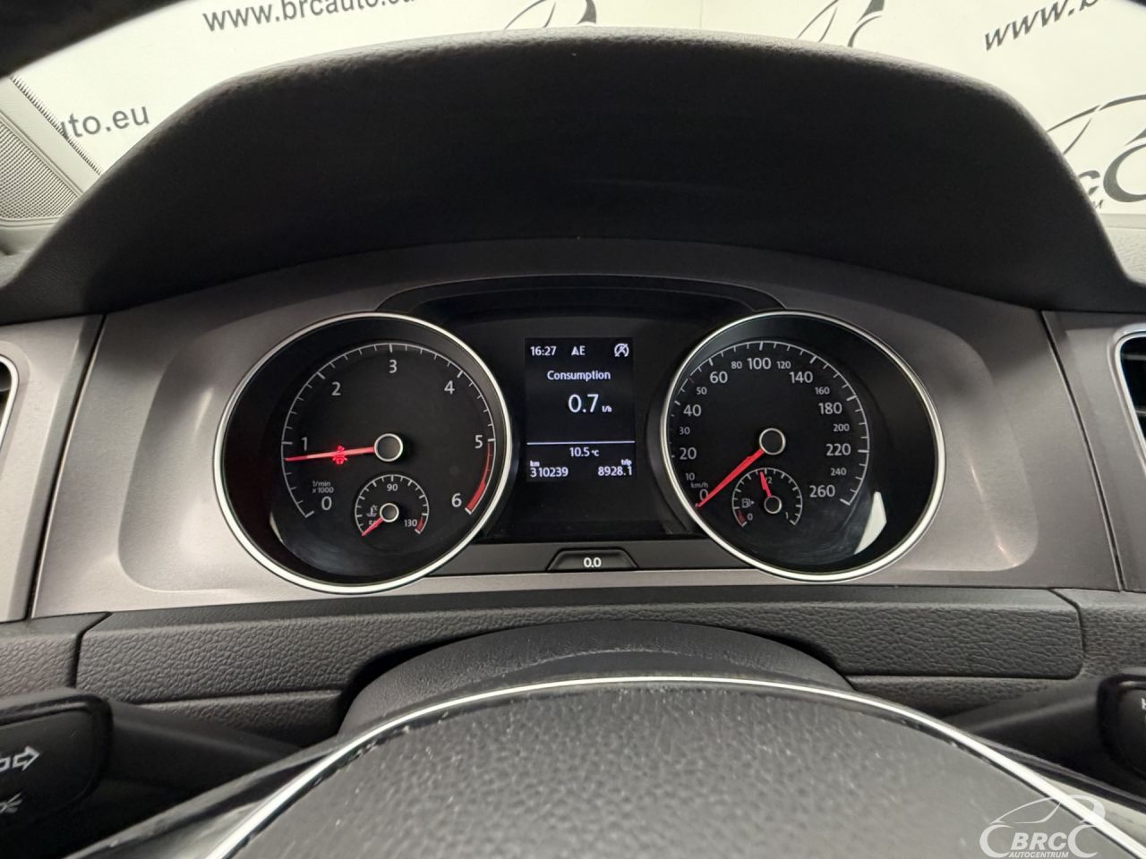 Volkswagen Golf | 28