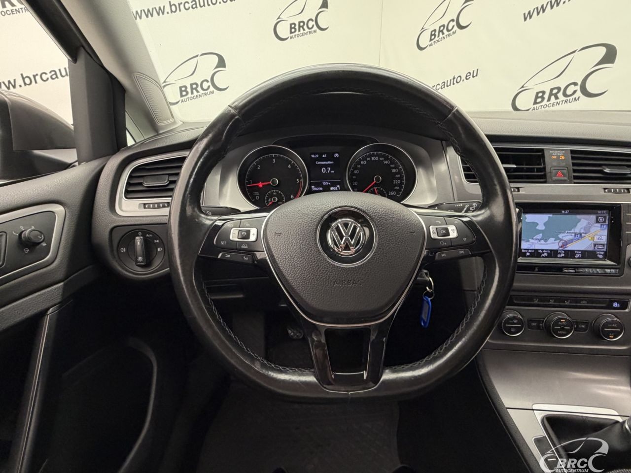 Volkswagen Golf | 25