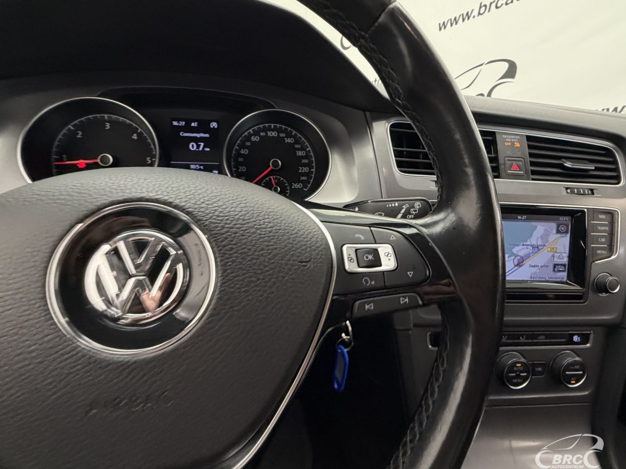 Volkswagen Golf | 26