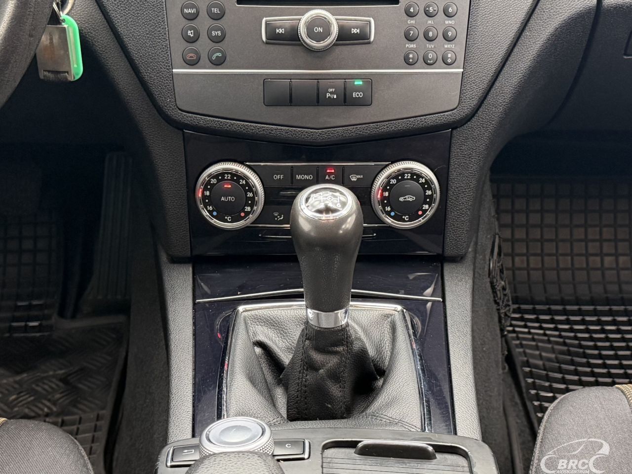 Mercedes-Benz C180 | 15