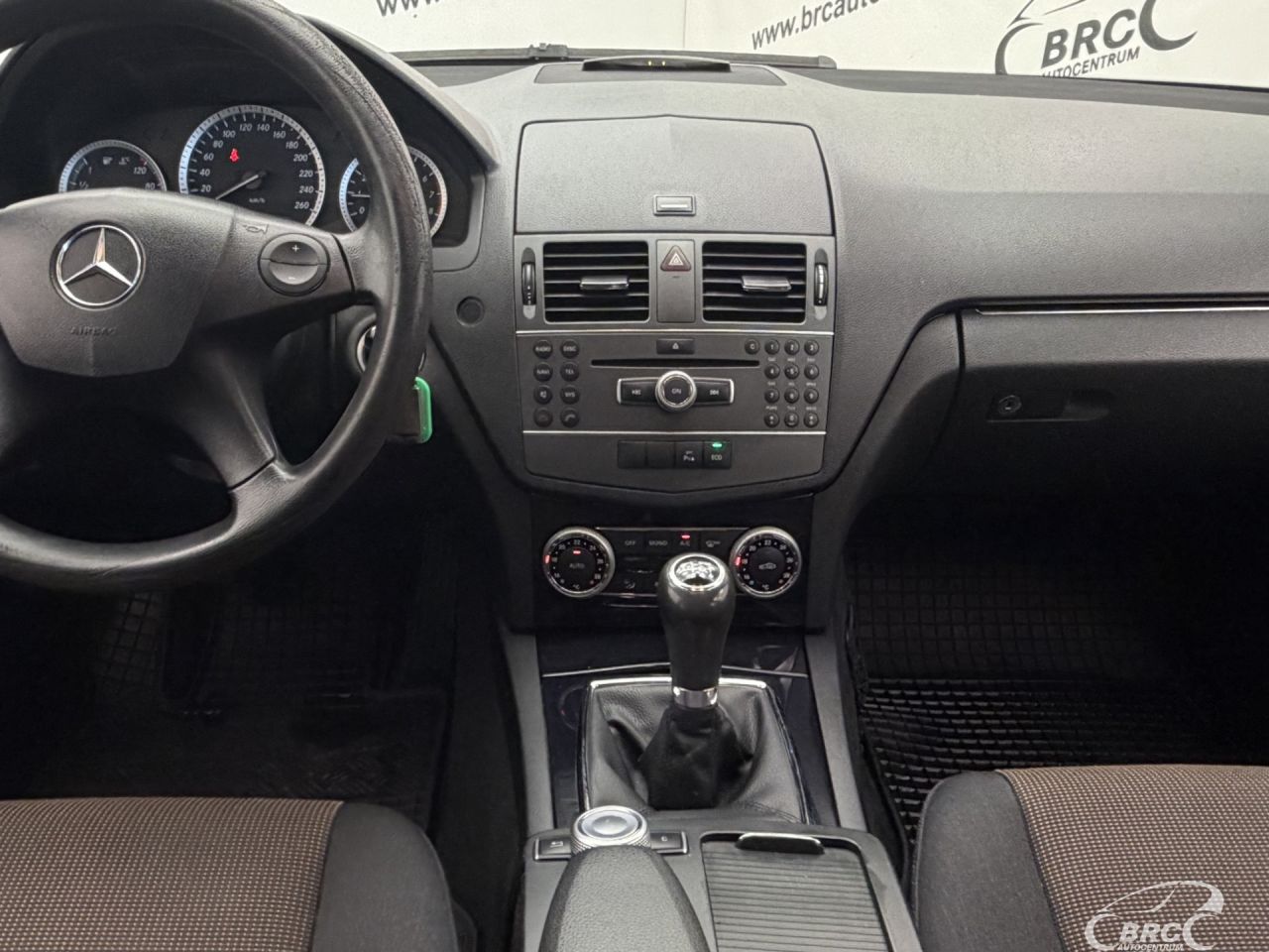 Mercedes-Benz C180 | 13