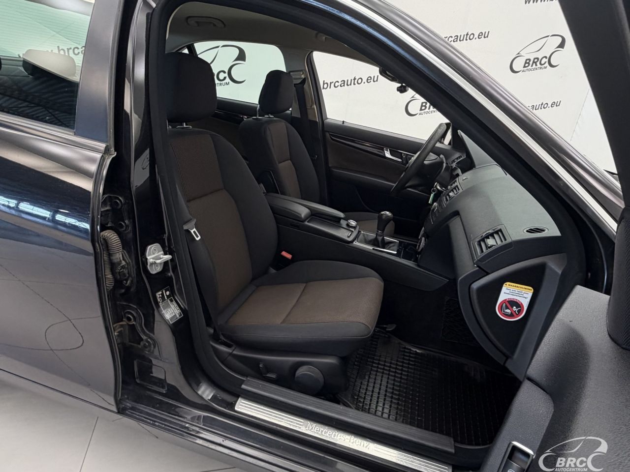 Mercedes-Benz C180 | 6