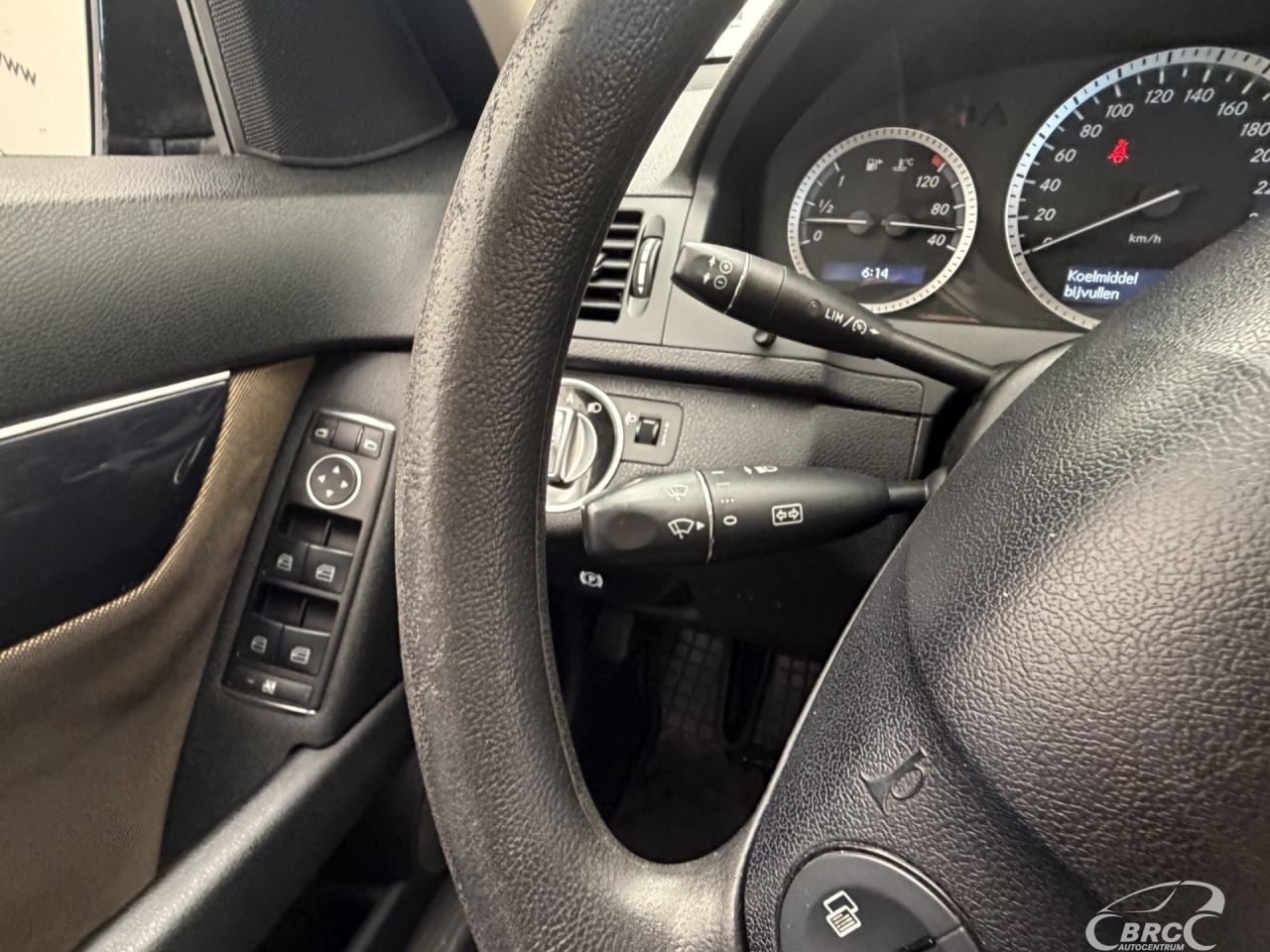 Mercedes-Benz C180 | 27