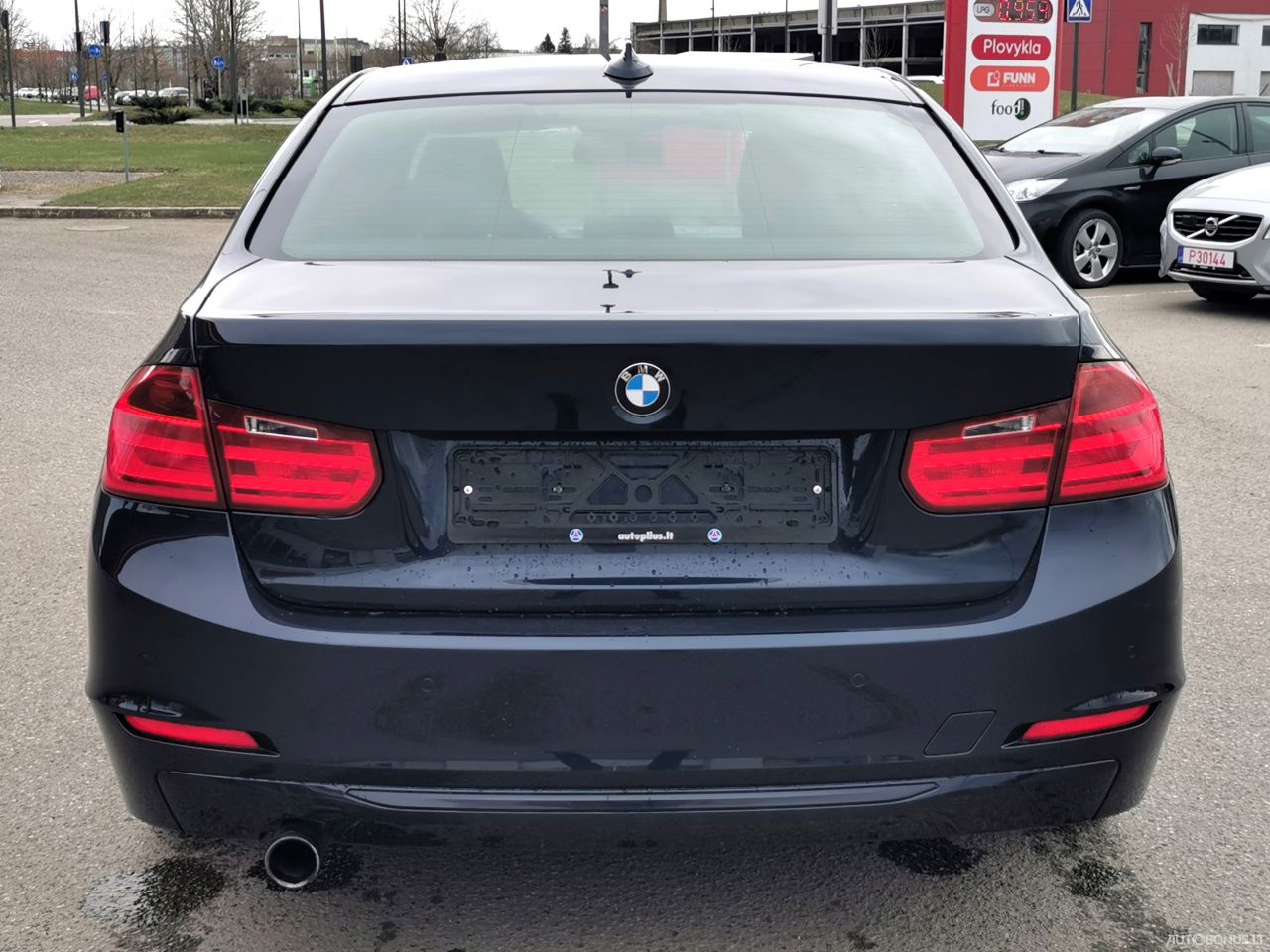 BMW 320 | 4