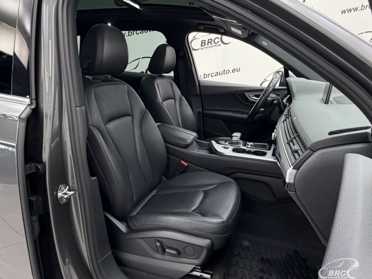 Audi Q7 | 6