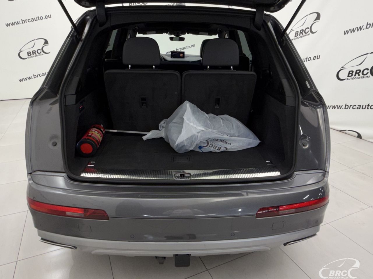 Audi Q7 | 44