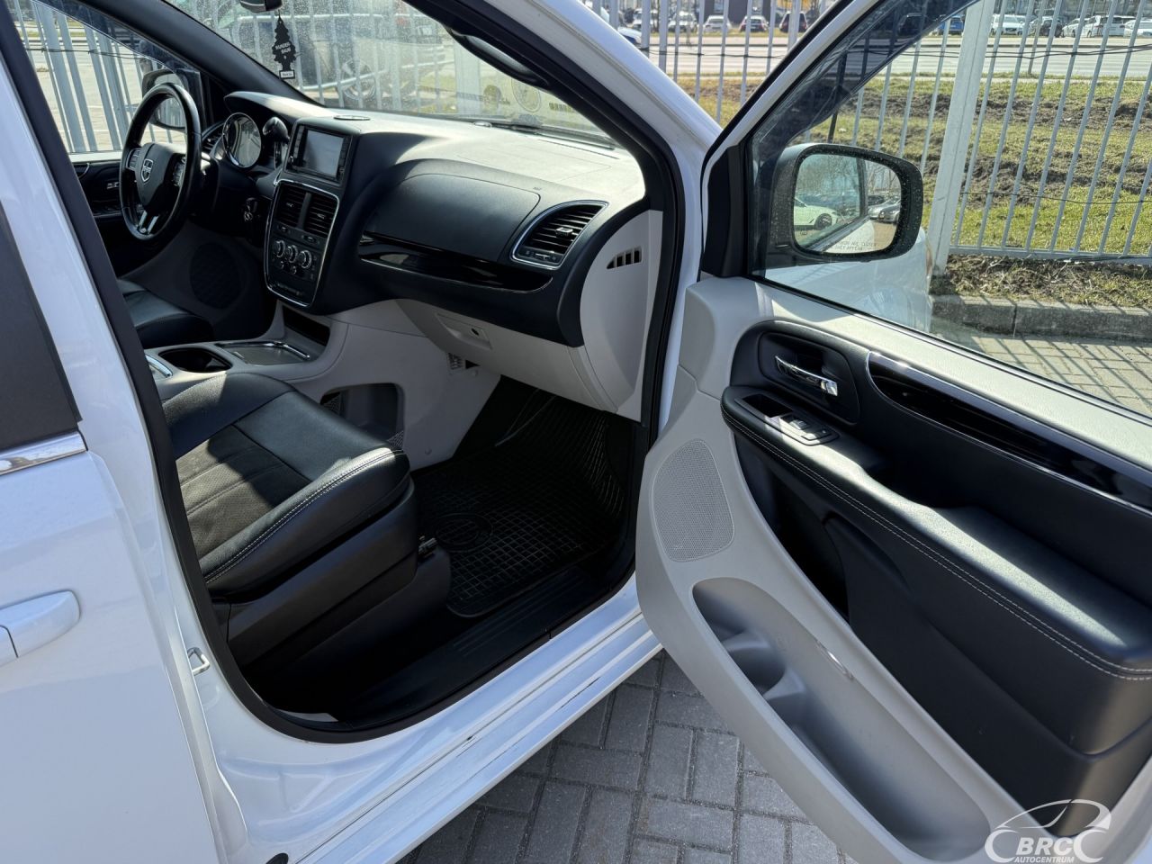 Dodge Grand Caravan | 3