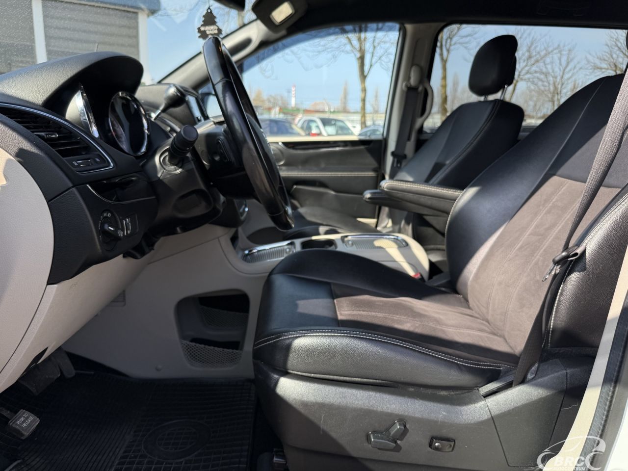 Dodge Grand Caravan | 14